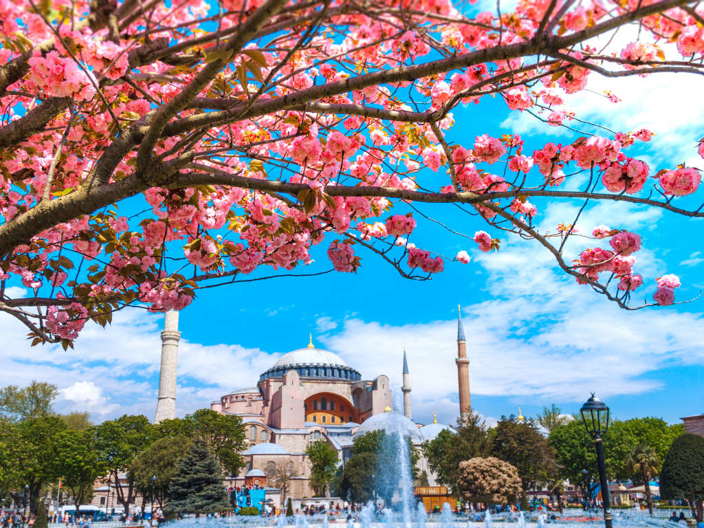 is march good time to visit istanbul